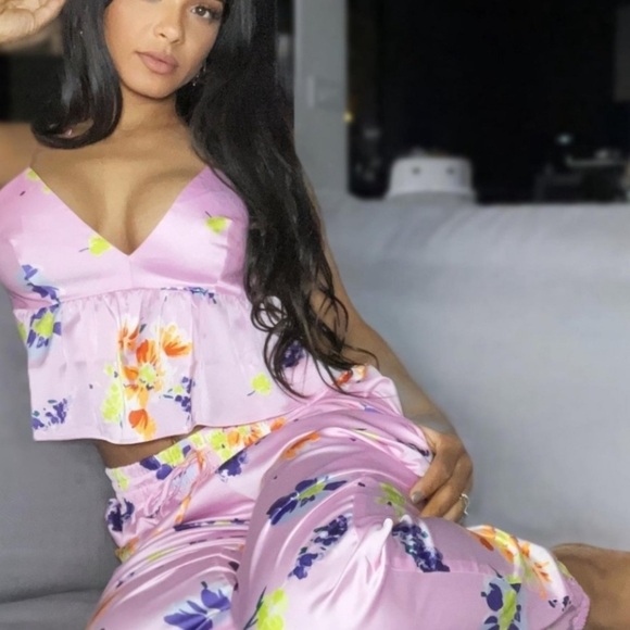 Savage X Fenty Pink Floral Sweet Bloom 2-Piece Satin Set 1X NWOT 30% off w ♥️ - Picture 1 of 7
